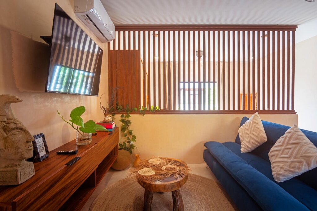 Vibrant_Bright_Living_Room